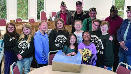 American Legion, Girl Scouts deliver gift bags