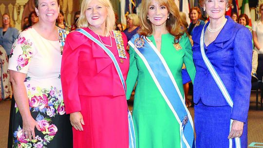 Area members attend DAR Congress