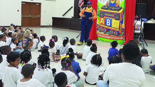 Big Buddy Roger brings fun and learning to Richland youth