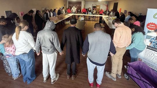 Community effort delivers more than 1,700 meals in 22 hours