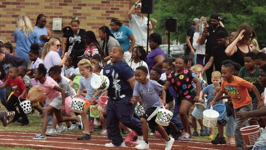 Egg‑cellent Turnout for Community Hunt