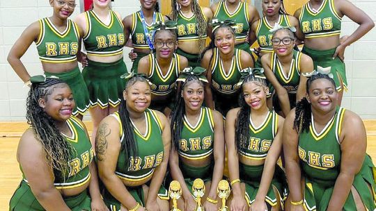 Hornet cheerleaders wow judges at camp