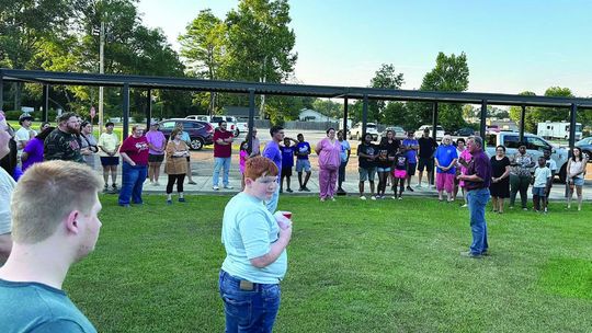 Mangham community helps school year begin