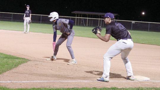 Mangham battles to end during 10-8 loss to FCC