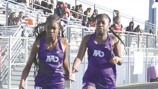 Mangham dominates home junior high meet