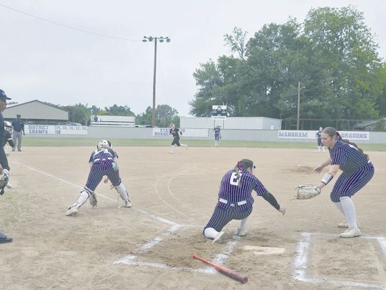 Controversial call ends Mangham playoff run in dramatic fashion