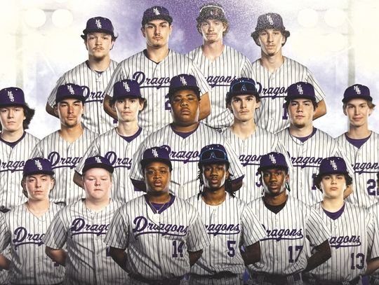 Mangham breaks loose late; blanks Oak Grove Tigers, 10-0