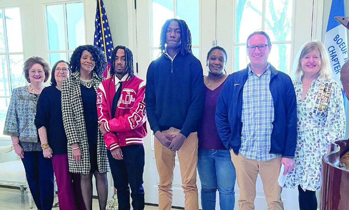 DAR names Good Citizens