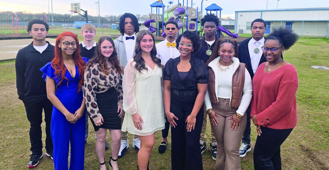 DCS names Beauties, Beaus