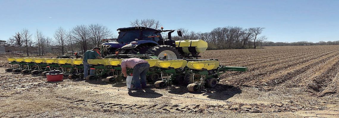 Farm demonstration trails strengthen crops