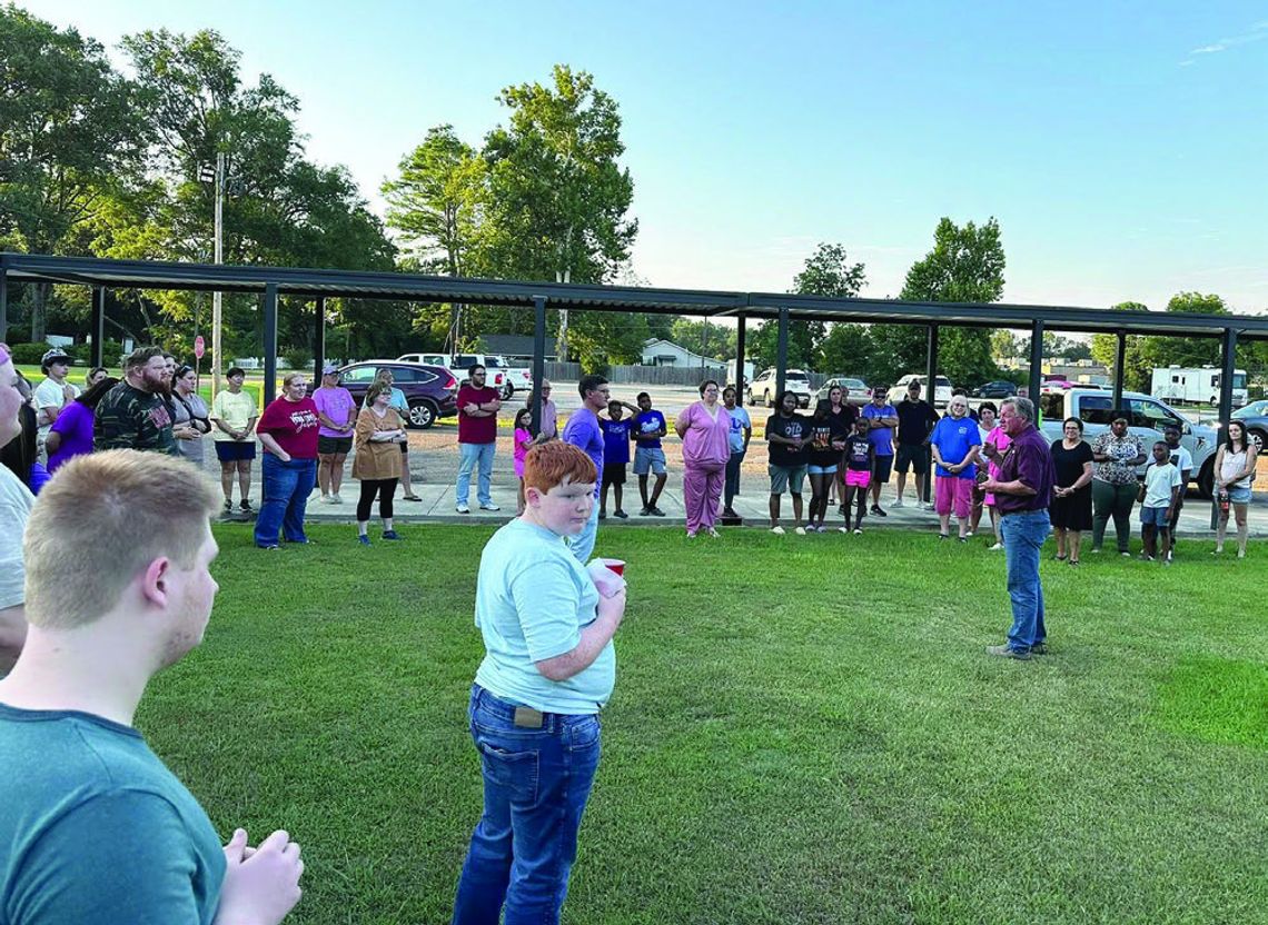 Mangham community helps school year begin