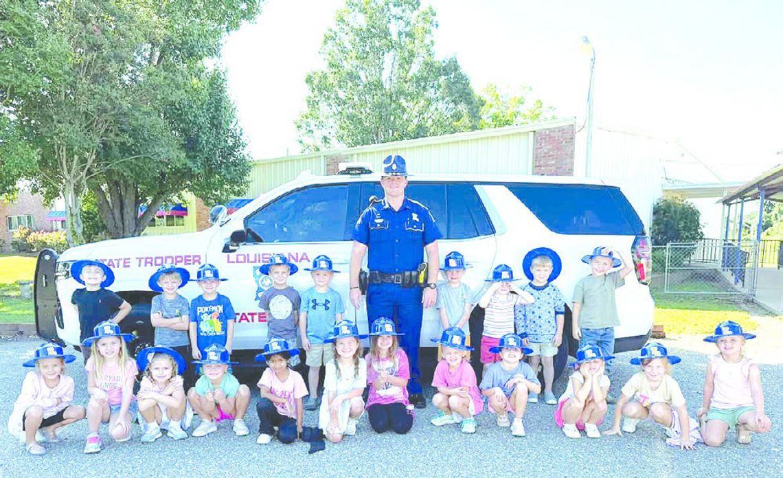 State trooper meets with R.A. kindergarteners