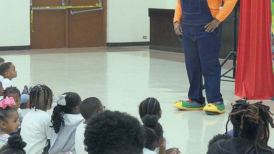 Big Buddy Roger brings fun and learning to Richland youth