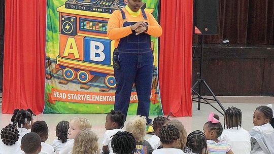 Big Buddy Roger brings fun and learning to Richland youth