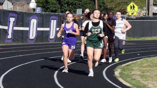 Mangham dominates home junior high meet